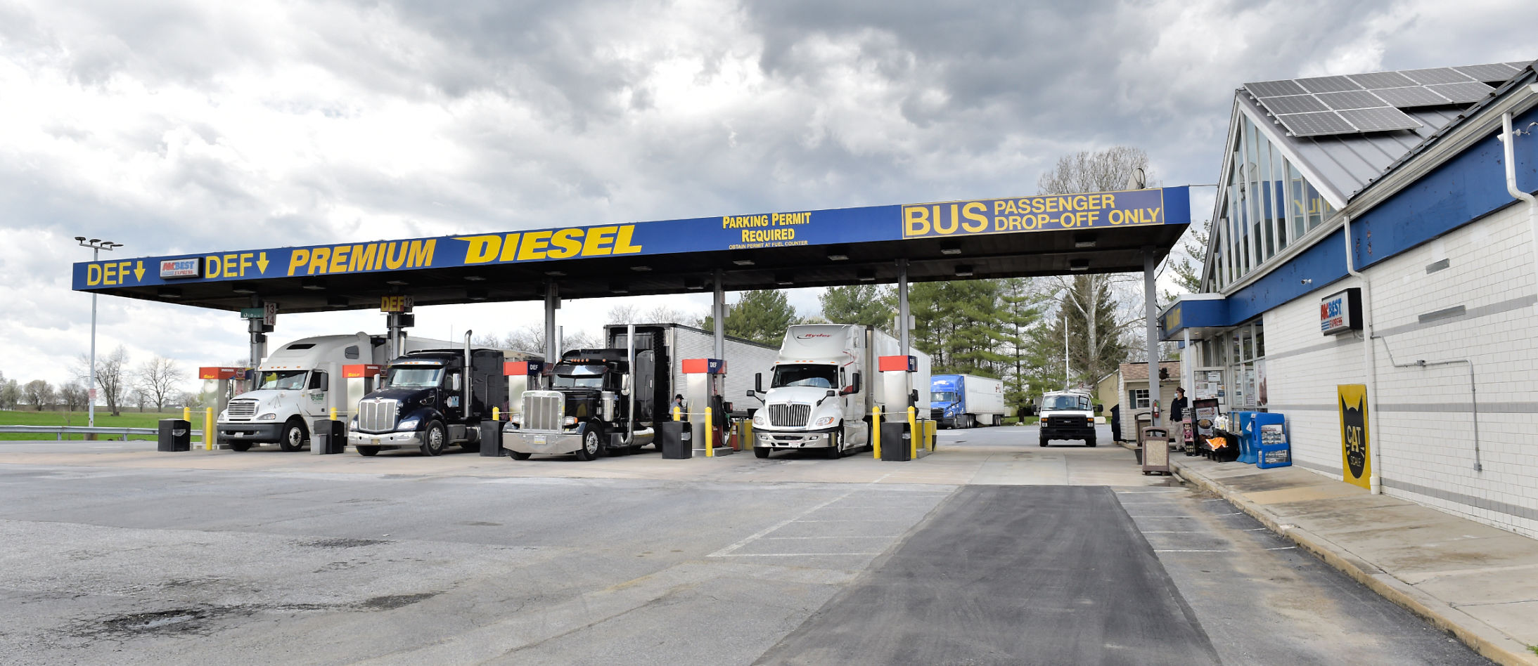 Truckers 11.jpg